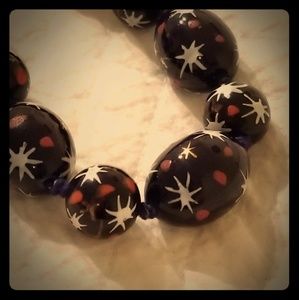 Beautiful vintage blue glass necklace